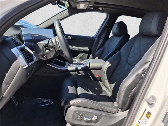 Certified 2026 BMW X5 xDrive50e w/ M Sport Package AWD/4WD image 16
