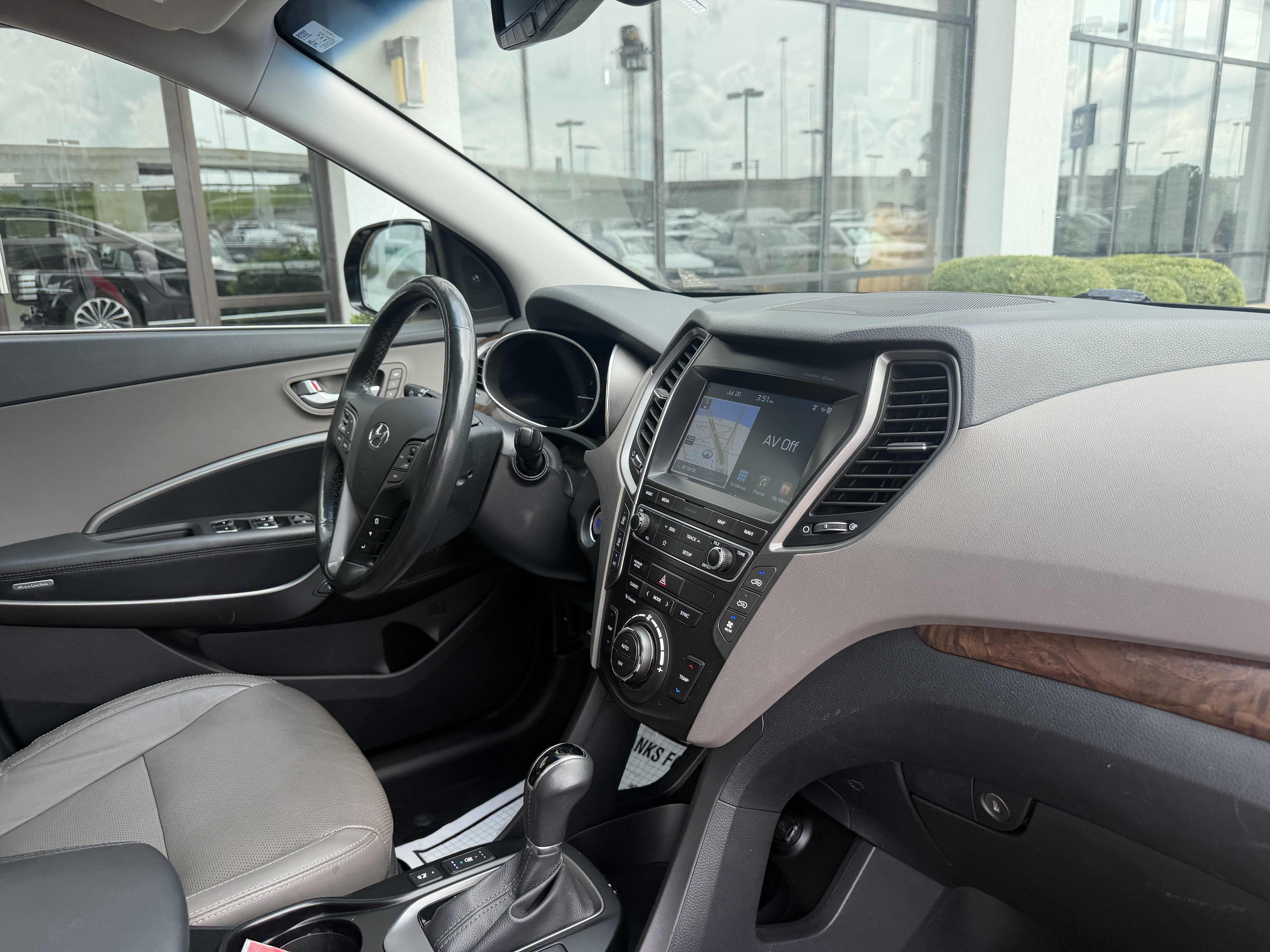 Used 2019 Hyundai Santa Fe XL w/ Cargo Package FWD image 25