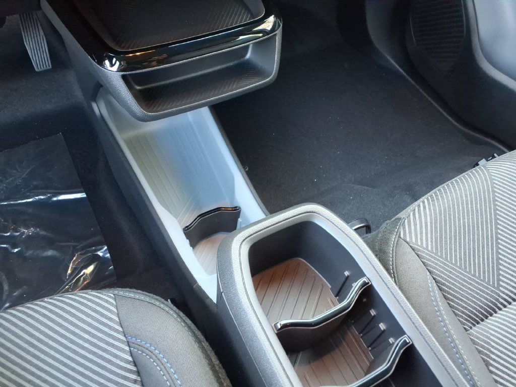 New 2027 Chevrolet Bolt LT w/ Comfort Package FWD image 25