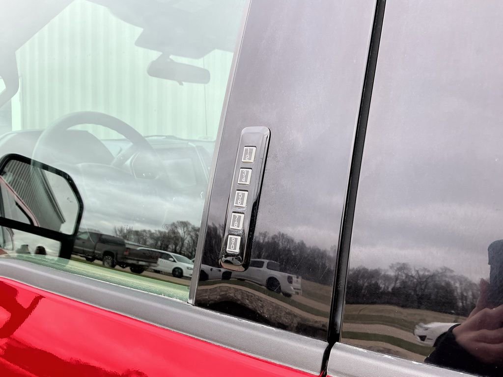 Used 2021 Ford F250 XLT w/ XLT Value Package image 7