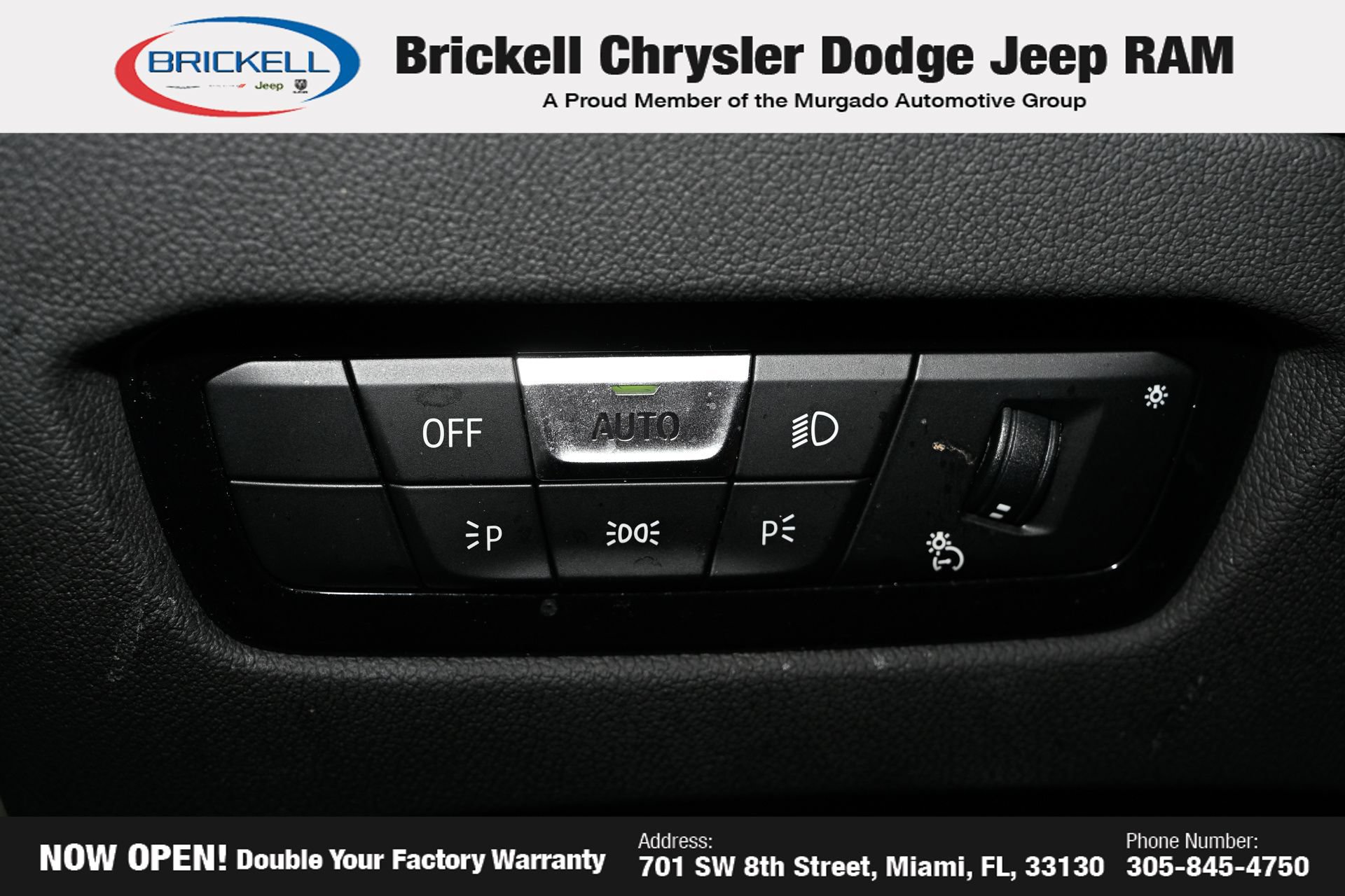 Used 2025 BMW 330i xDrive Sedan AWD/4WD image 30