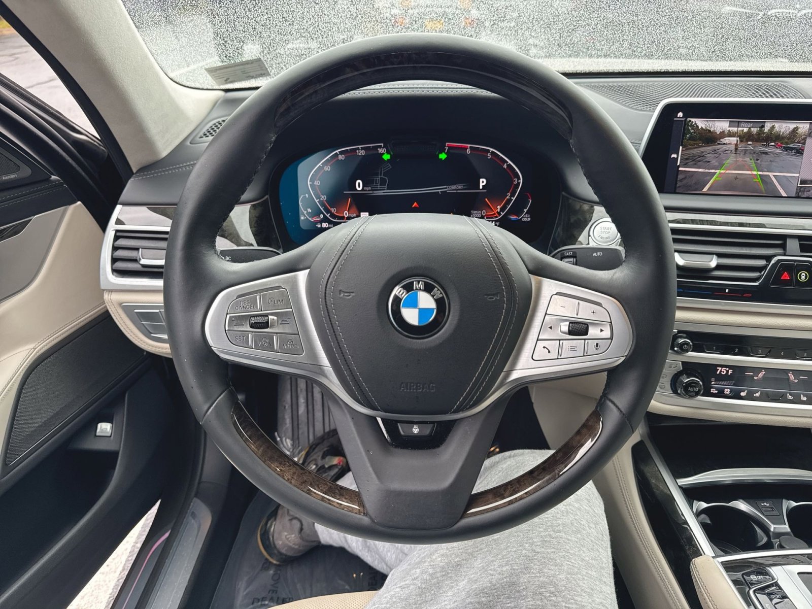 Used 2021 BMW 750i xDrive w/ Executive Package image 18