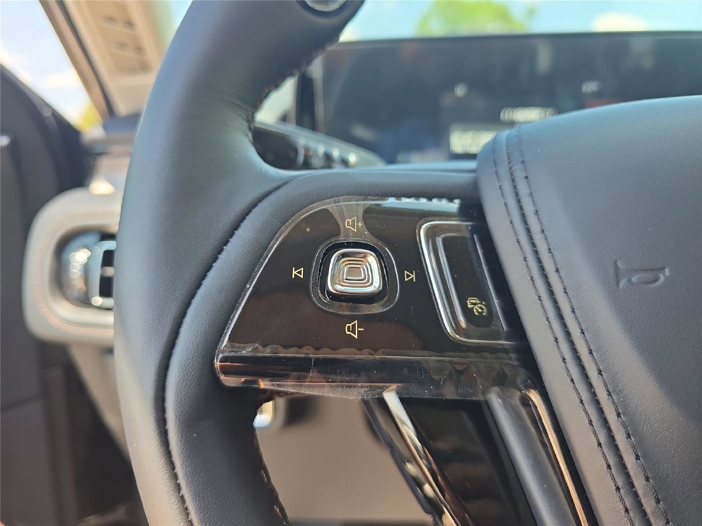 New 2026 Lincoln Aviator 2WD image 21