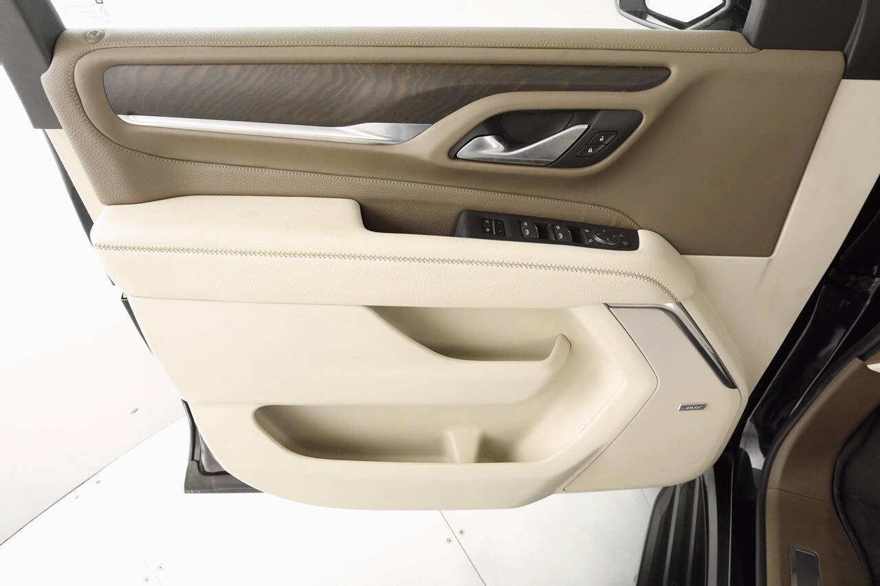 Used 2022 GMC Yukon XL Denali image 40