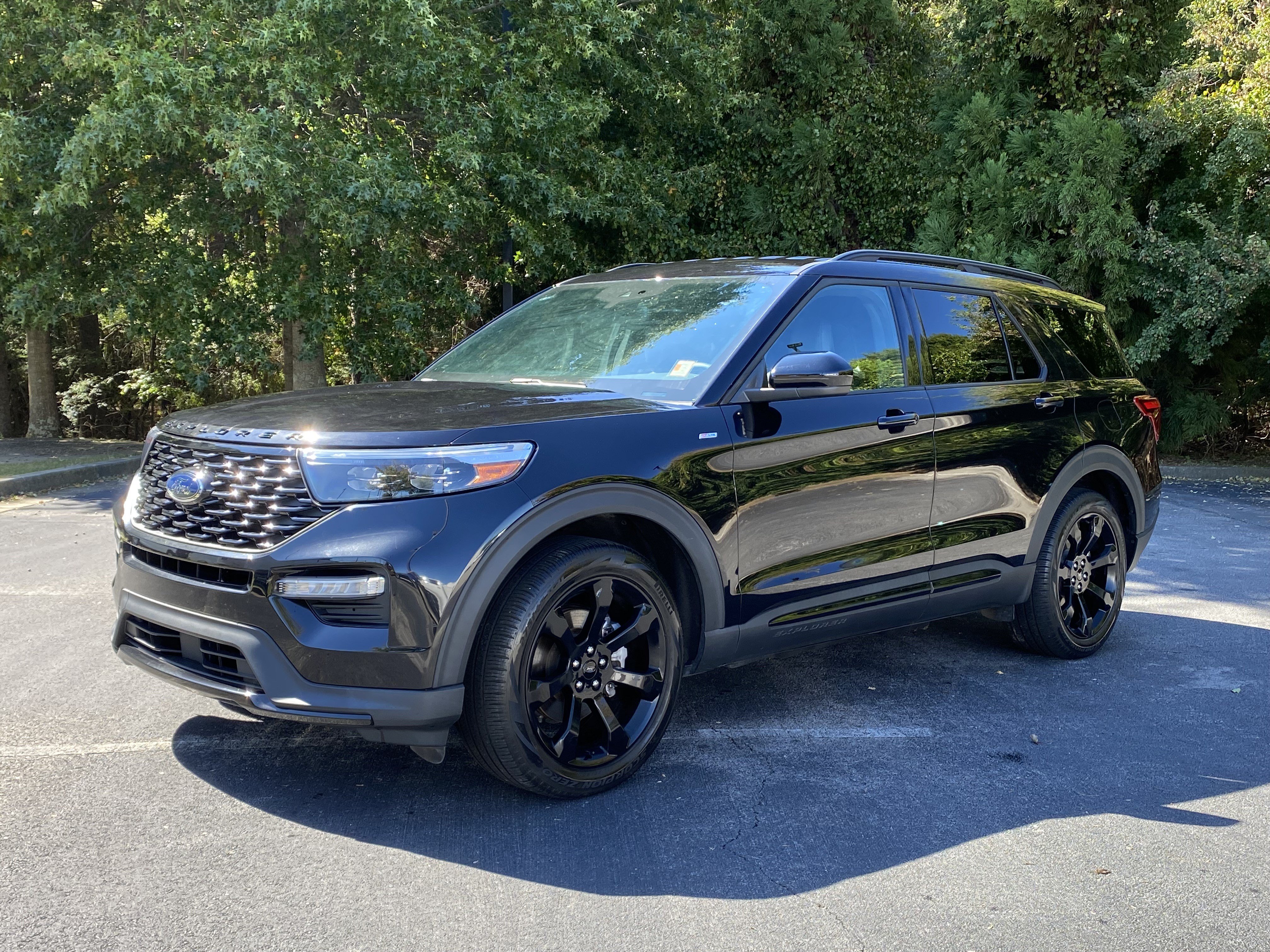 Used 2024 Ford Explorer ST-Line w/ Class IV Trailer Tow Package RWD image 5