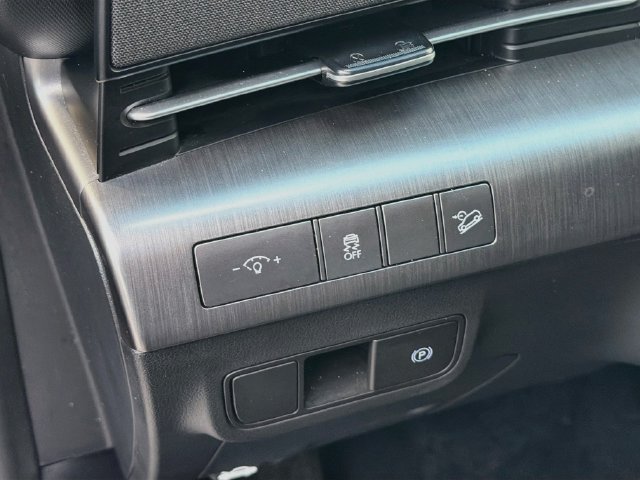 Certified 2026 Hyundai Kona SEL Sport FWD image 11