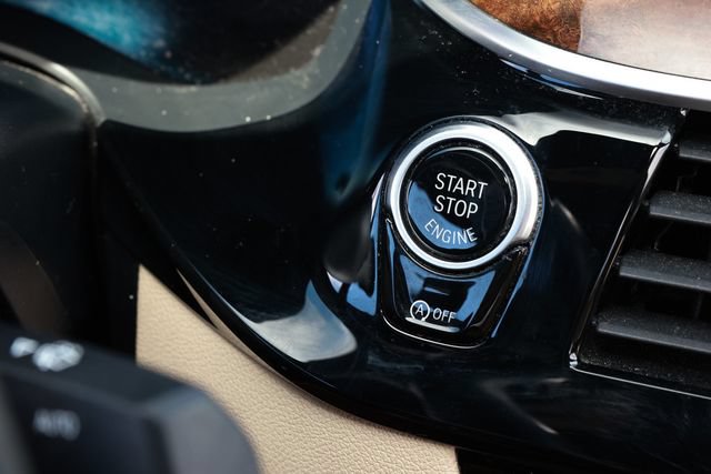 Used 2019 BMW 540i w/ M Sport Package RWD image 36