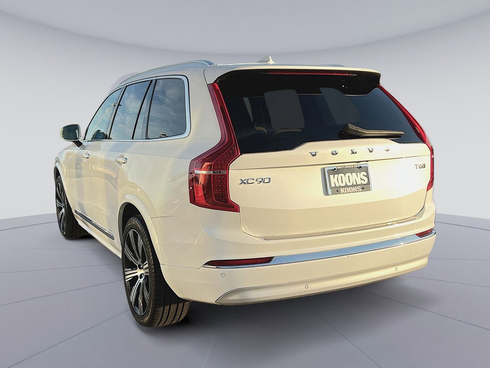 Used 2022 Volvo XC90 T6 Inscription w/ Advanced Package image 4