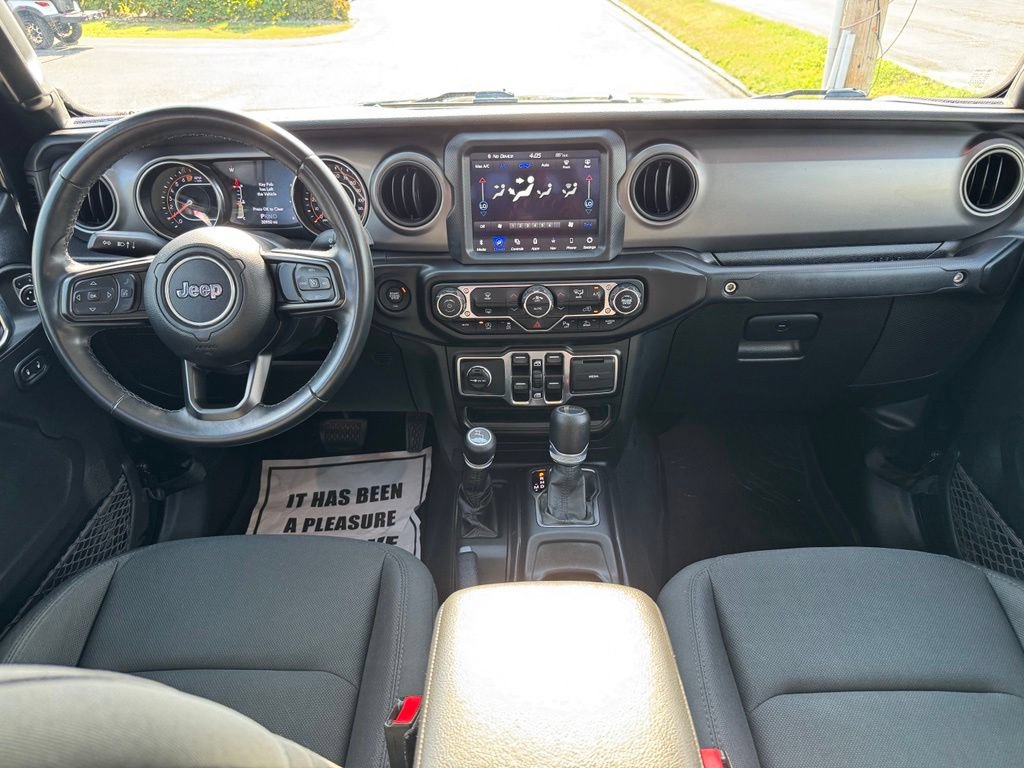 Used 2021 Jeep Gladiator Sport AWD/4WD image 16