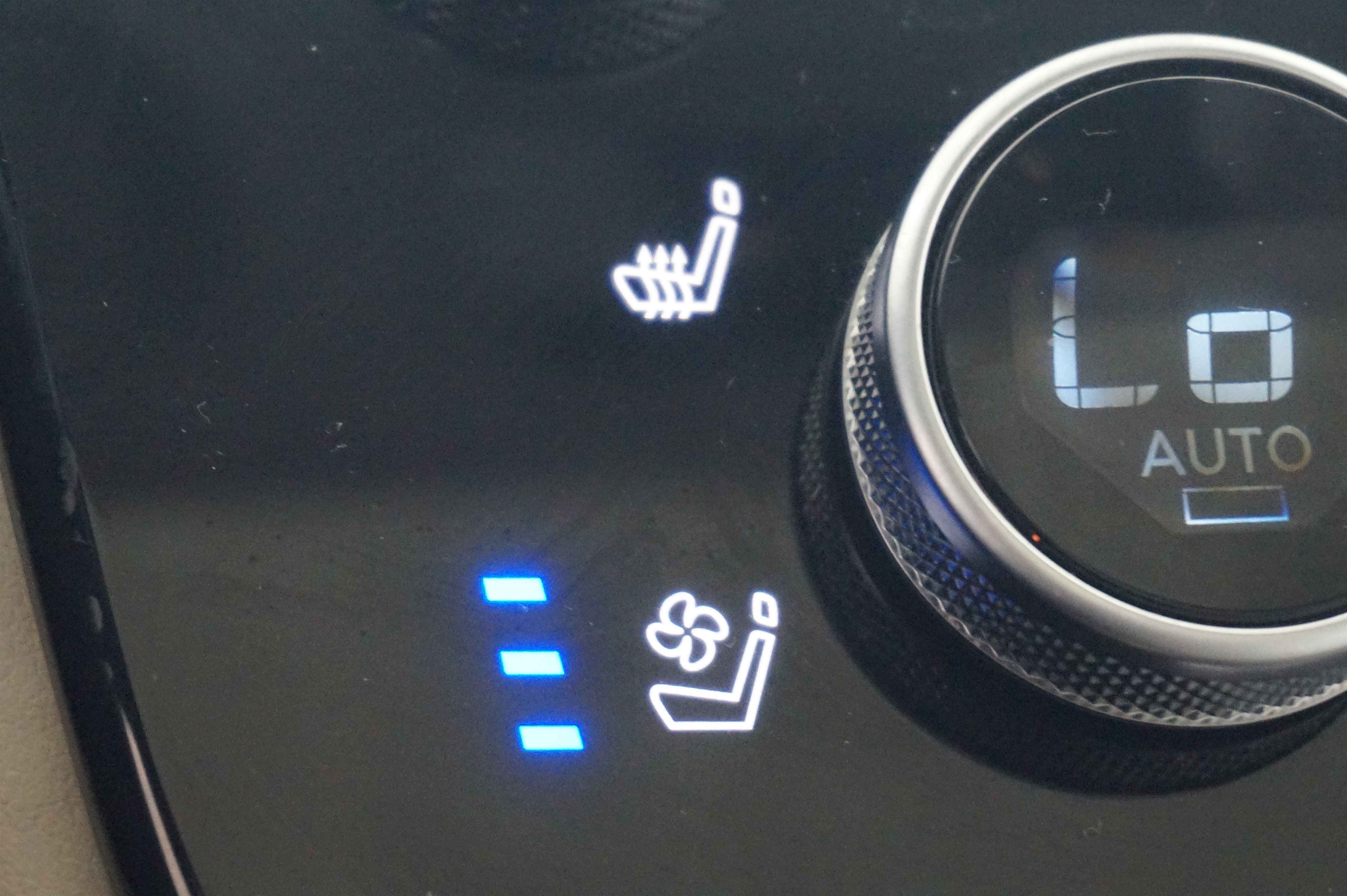 Used 2022 INFINITI QX60 Luxe w/ Cargo Package image 38