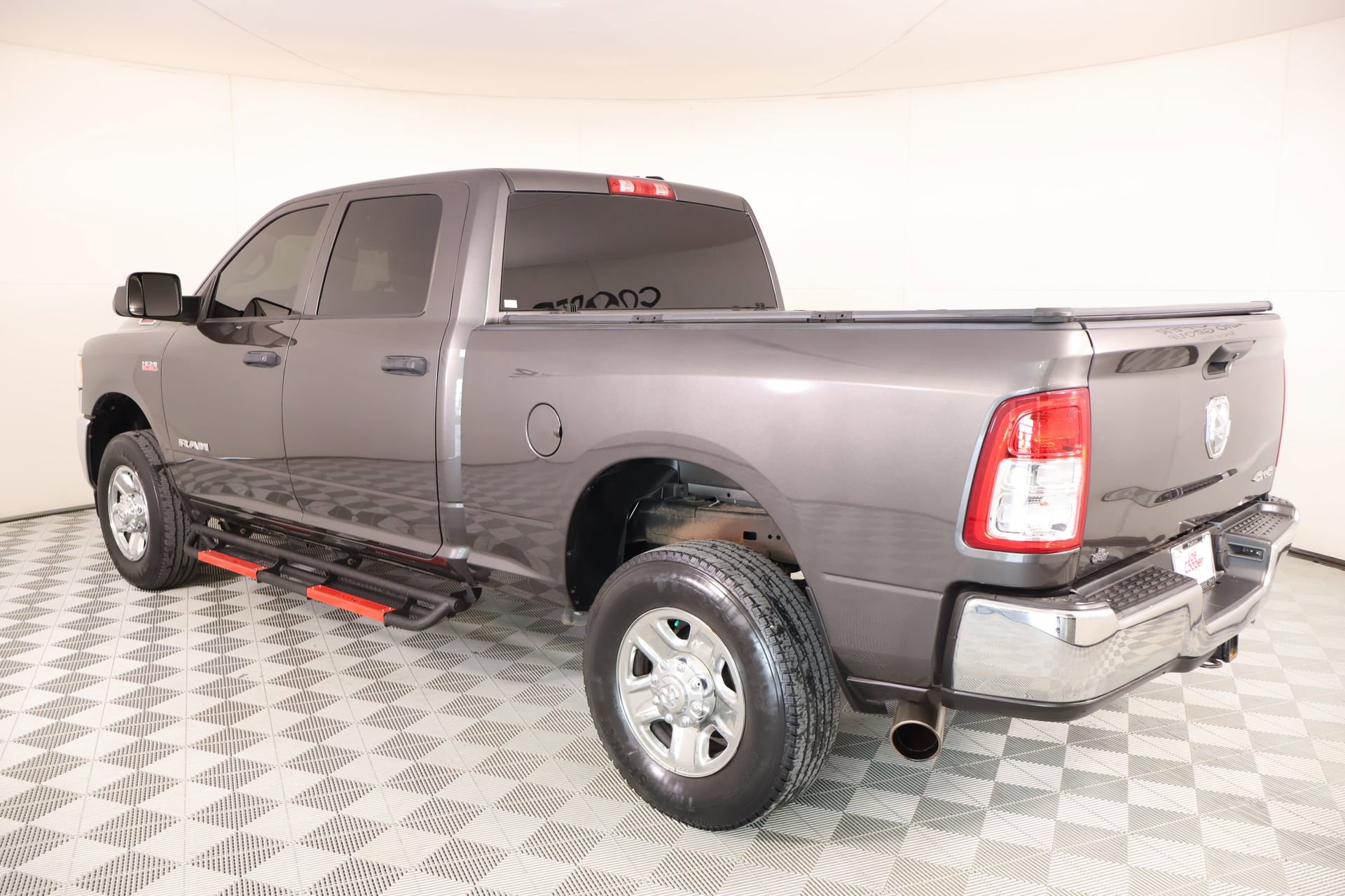 Used 2020 RAM 2500 Tradesman w/ Chrome Appearance Group AWD/4WD image 22