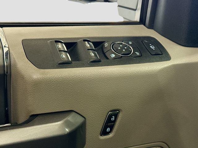 Used 2020 Ford F350 XLT w/ XLT Premium Package AWD/4WD image 19