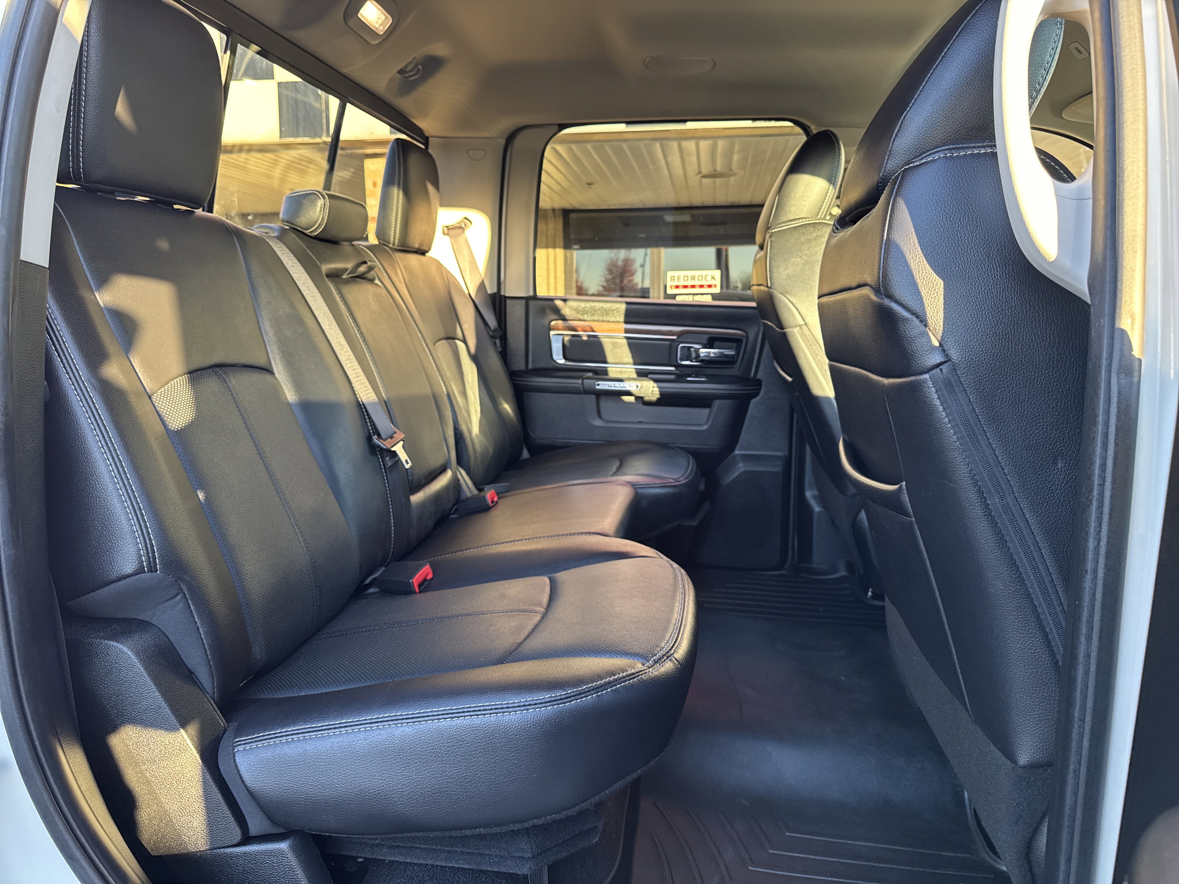 Used 2018 RAM 1500 Laramie image 27