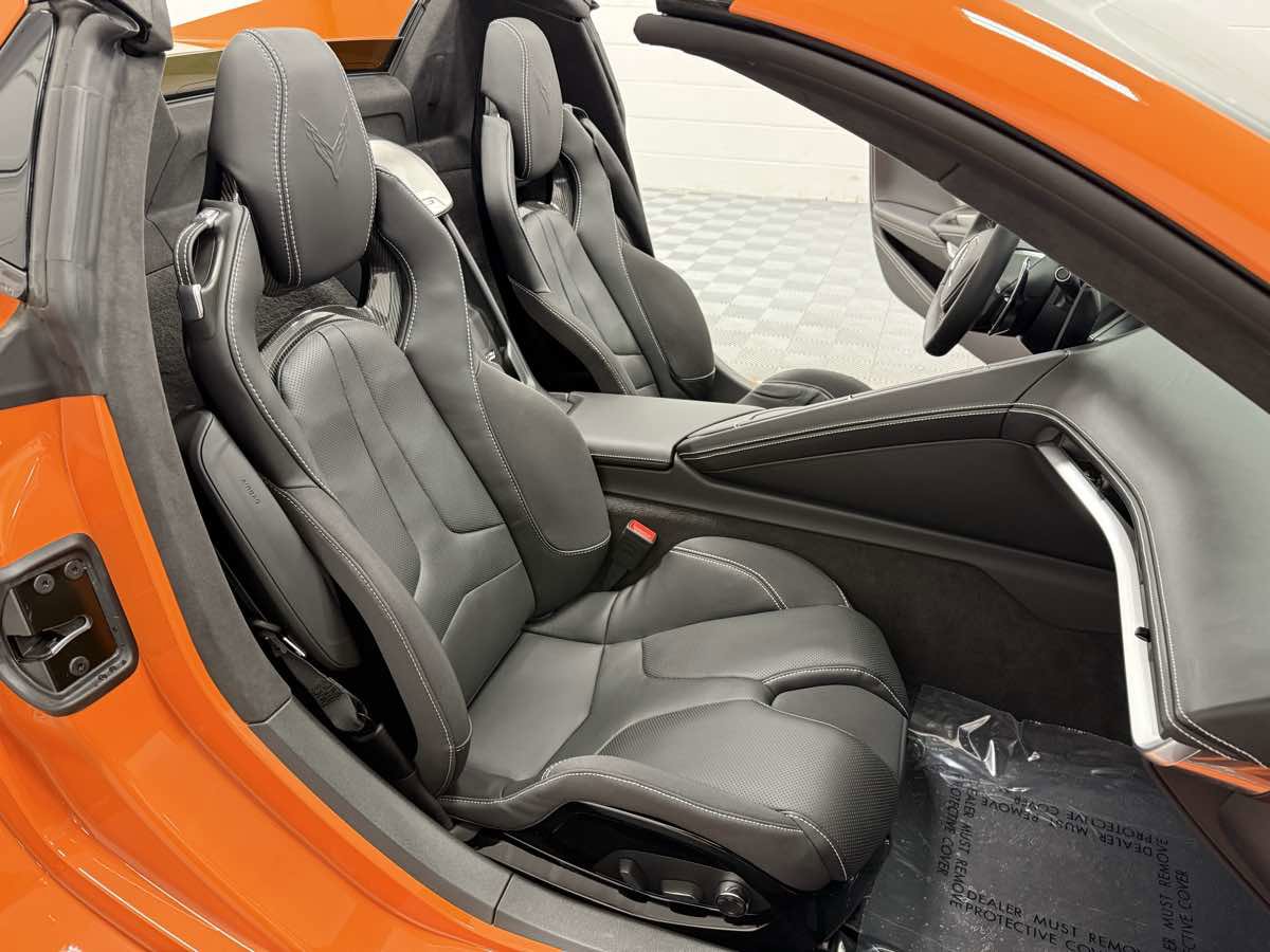 Used 2023 Chevrolet Corvette Stingray Premium Conv w/ 3LT image 15