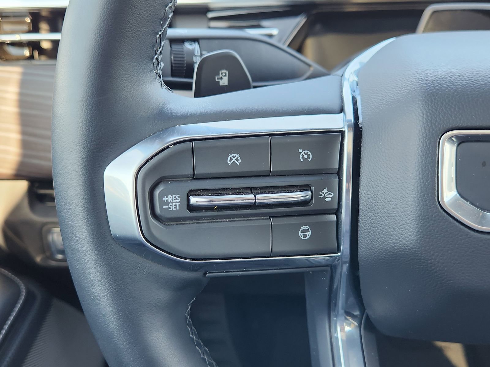 New 2025 GMC Sierra EV Denali image 30