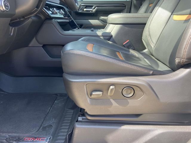 Used 2024 GMC Sierra 2500 AT4 w/ AT4 Premium Plus Package image 11