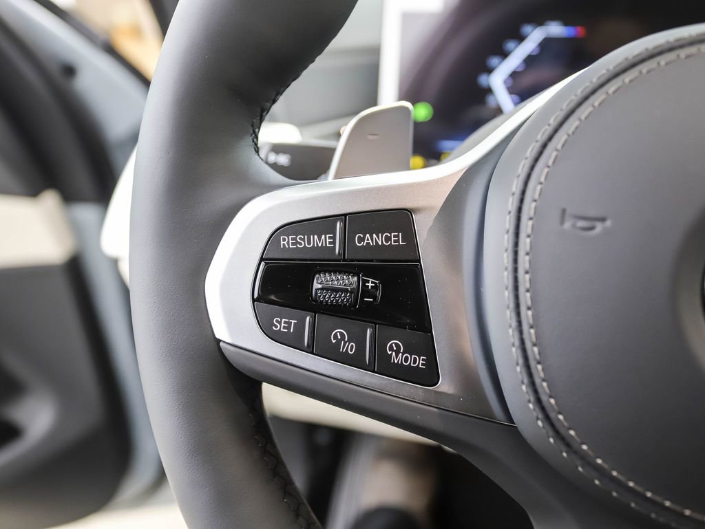 New 2026 BMW X5 xDrive40i w/ Executive Package image 12