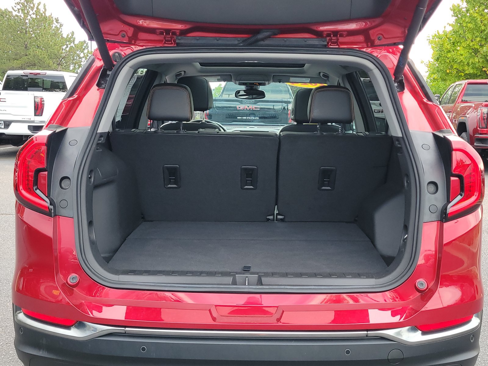 Certified 2024 GMC Terrain AT4 AWD/4WD image 16
