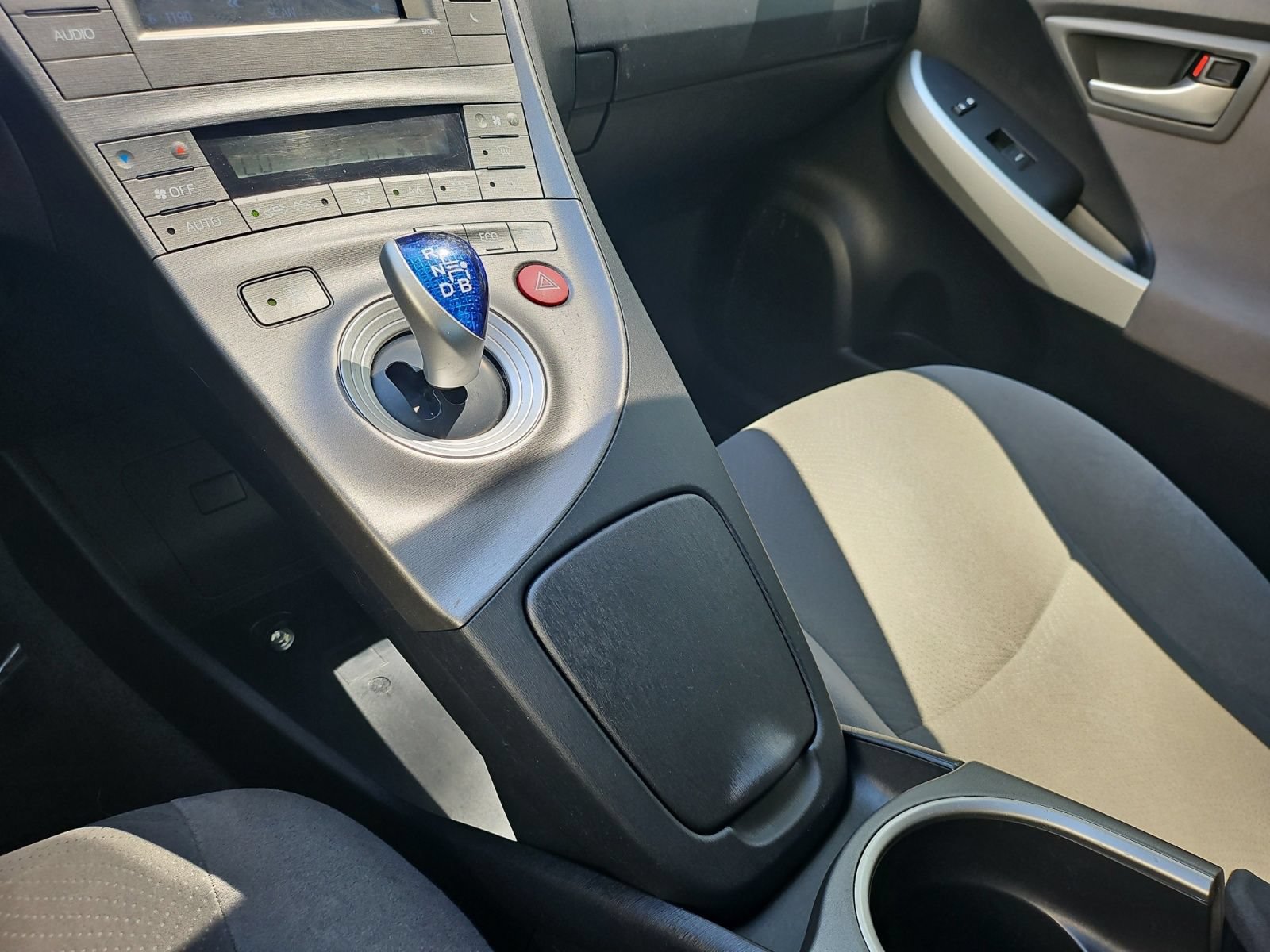 Used 2013 Toyota Prius Two FWD image 21