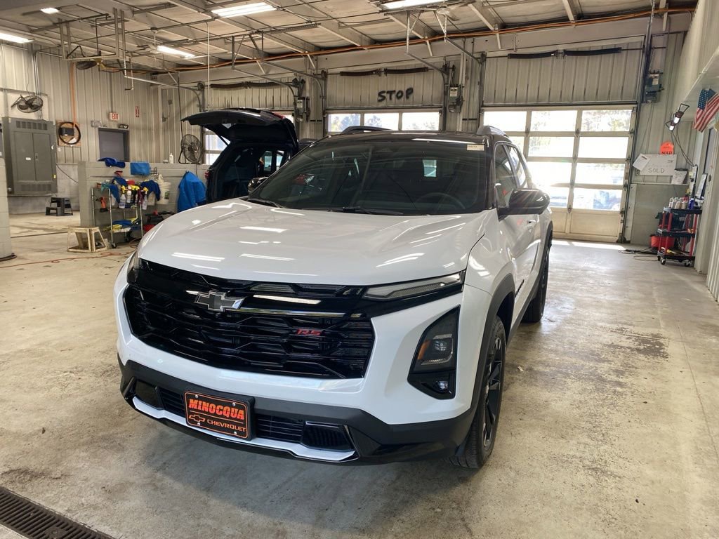 New 2026 Chevrolet Equinox RS w/ Convenience Package III AWD/4WD image 6