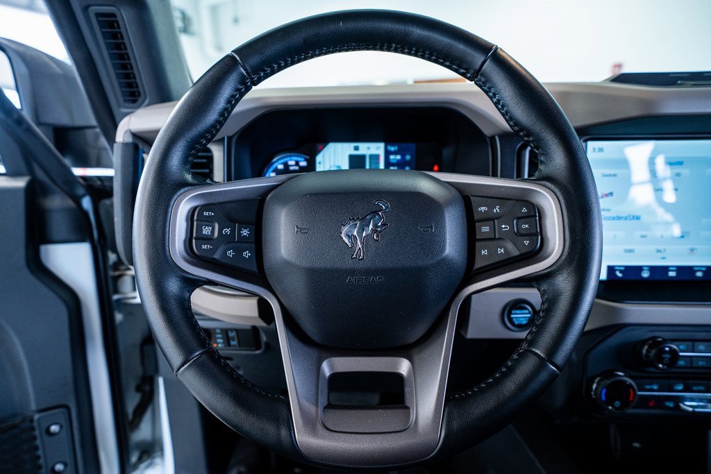 Used 2023 Ford Bronco Wildtrak image 36