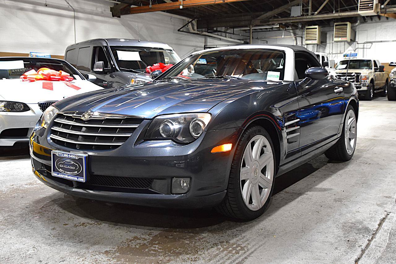 Used 2006 Chrysler Crossfire Limited RWD image 4