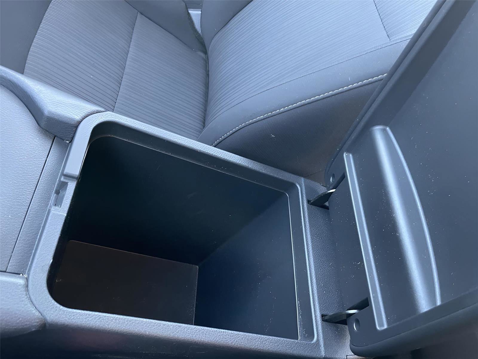 Used 2024 Nissan Sentra SV image 32