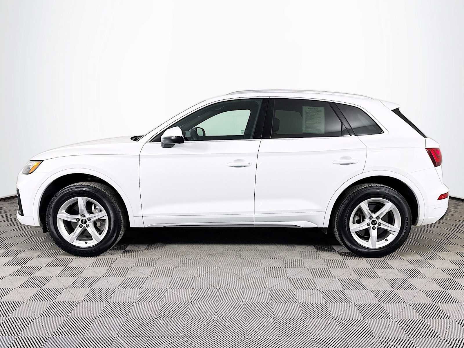 Used 2024 Audi Q5 2.0T Premium image 8