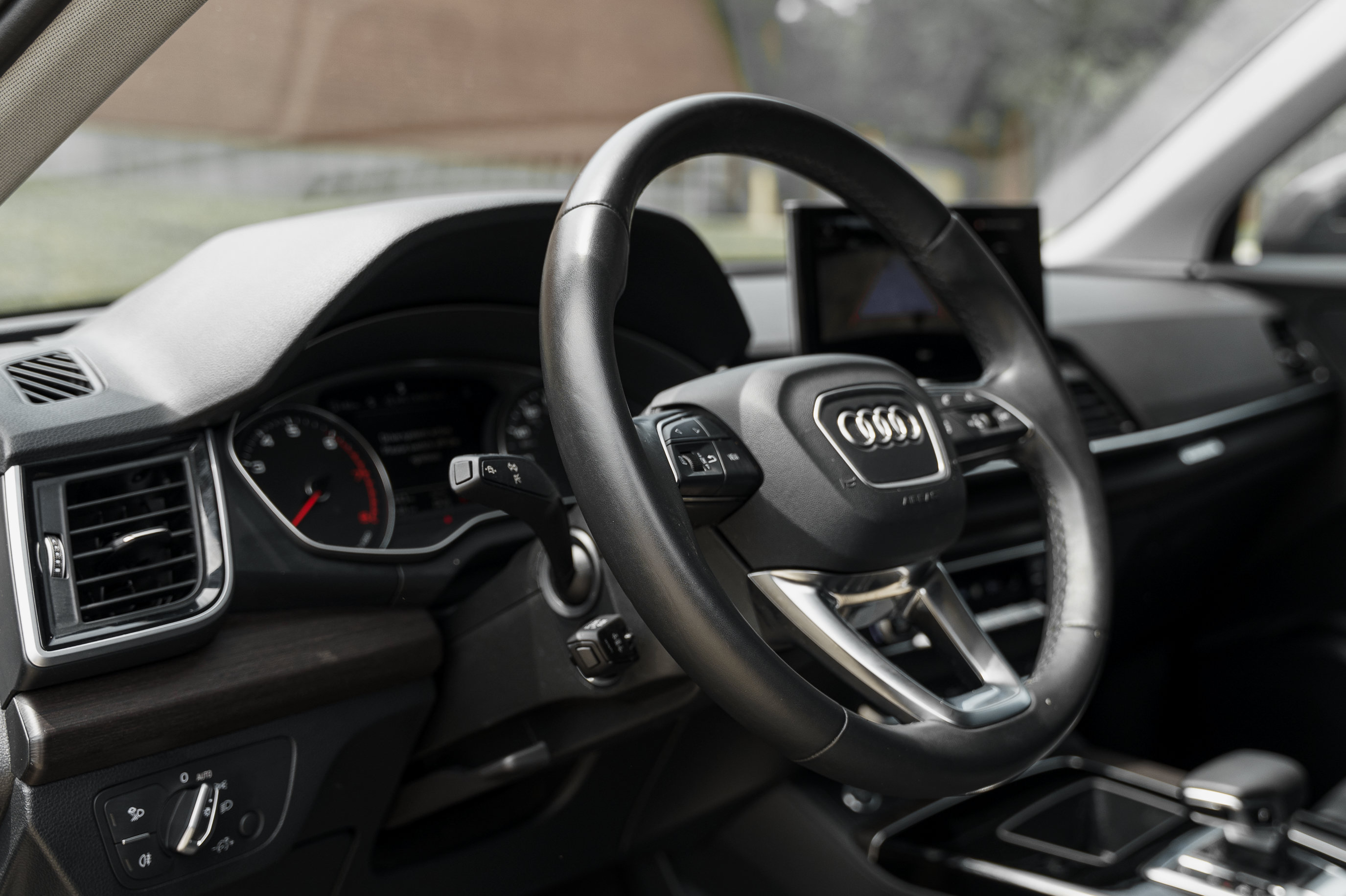 Used 2024 Audi Q5 2.0T Premium w/ Convenience Package AWD/4WD image 9