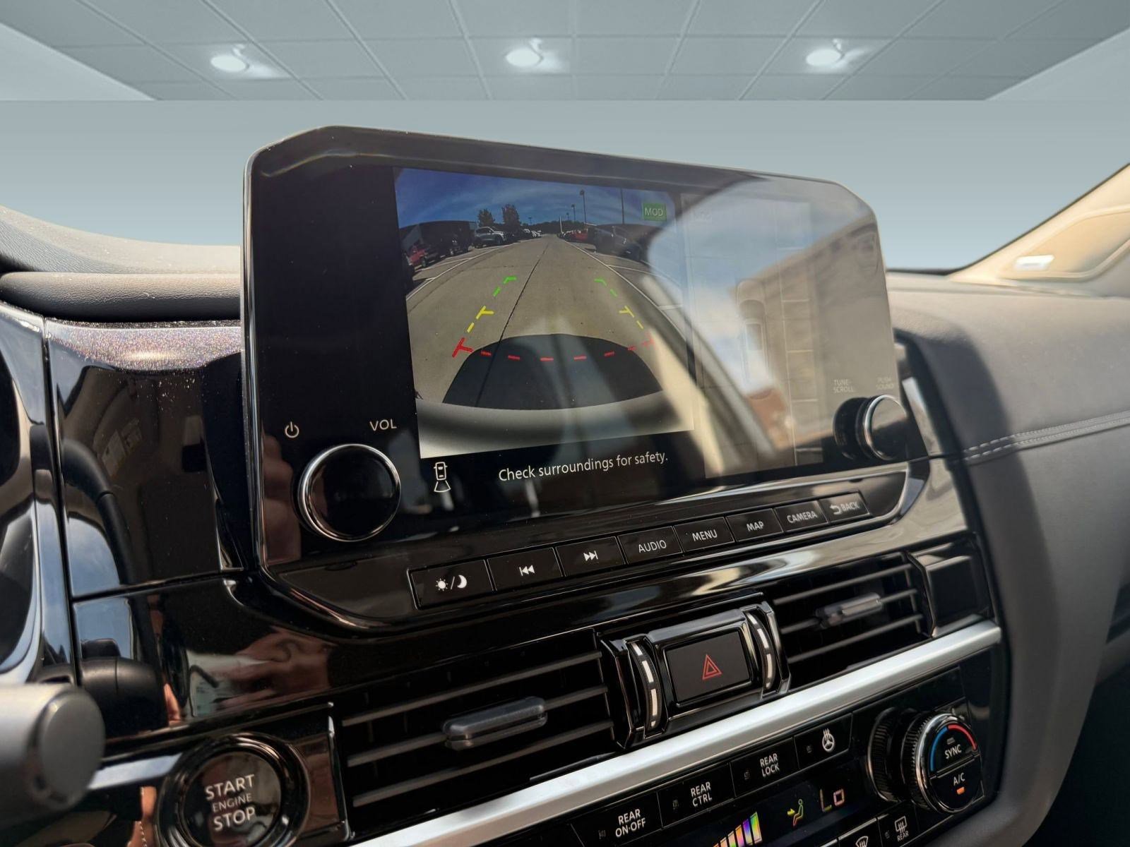 New 2025 Nissan Pathfinder Platinum image 28