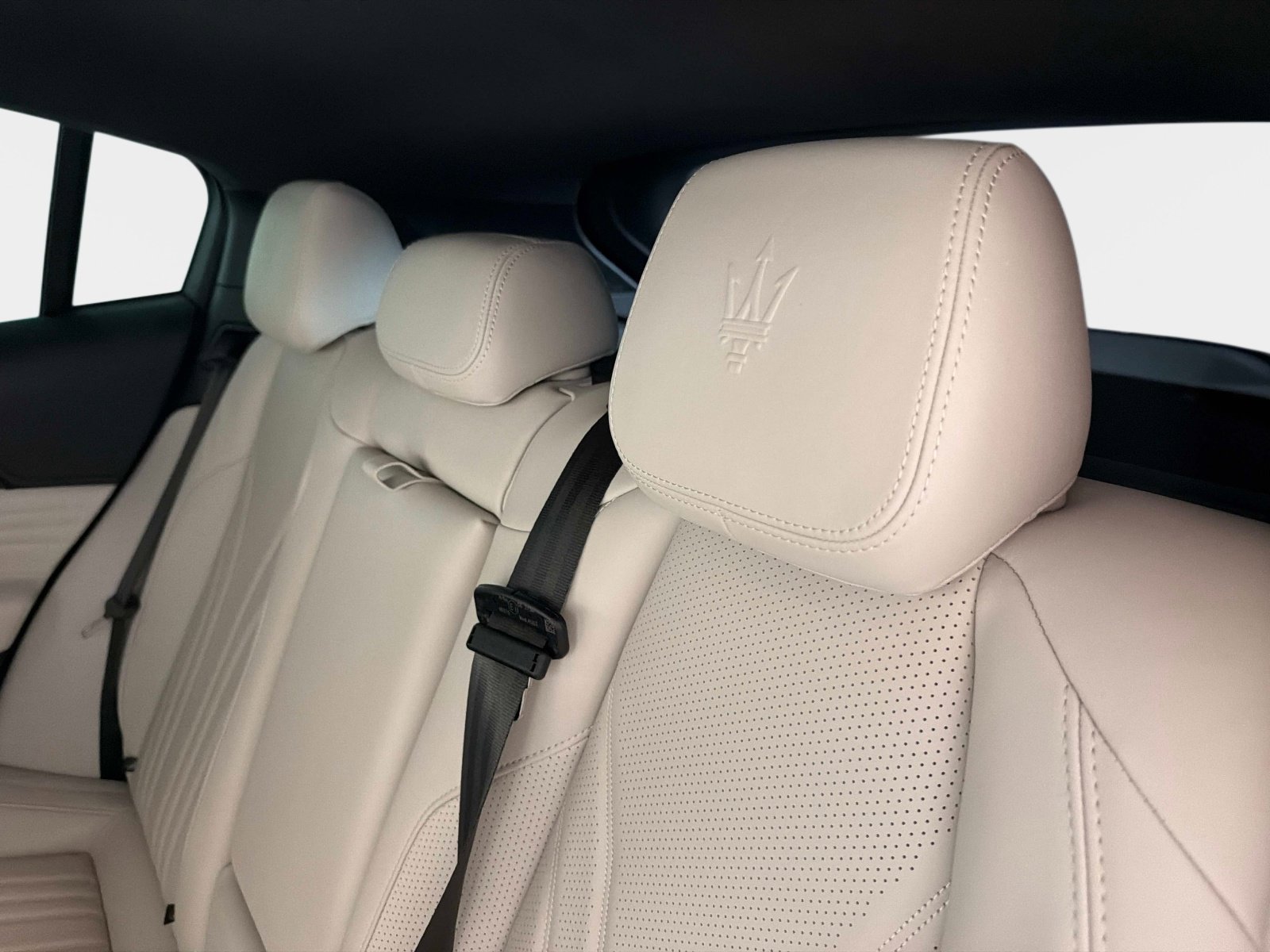 Used 2023 Maserati Grecale Modena image 34