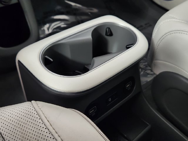 Certified 2024 Hyundai Ioniq 5 Limited AWD/4WD image 30