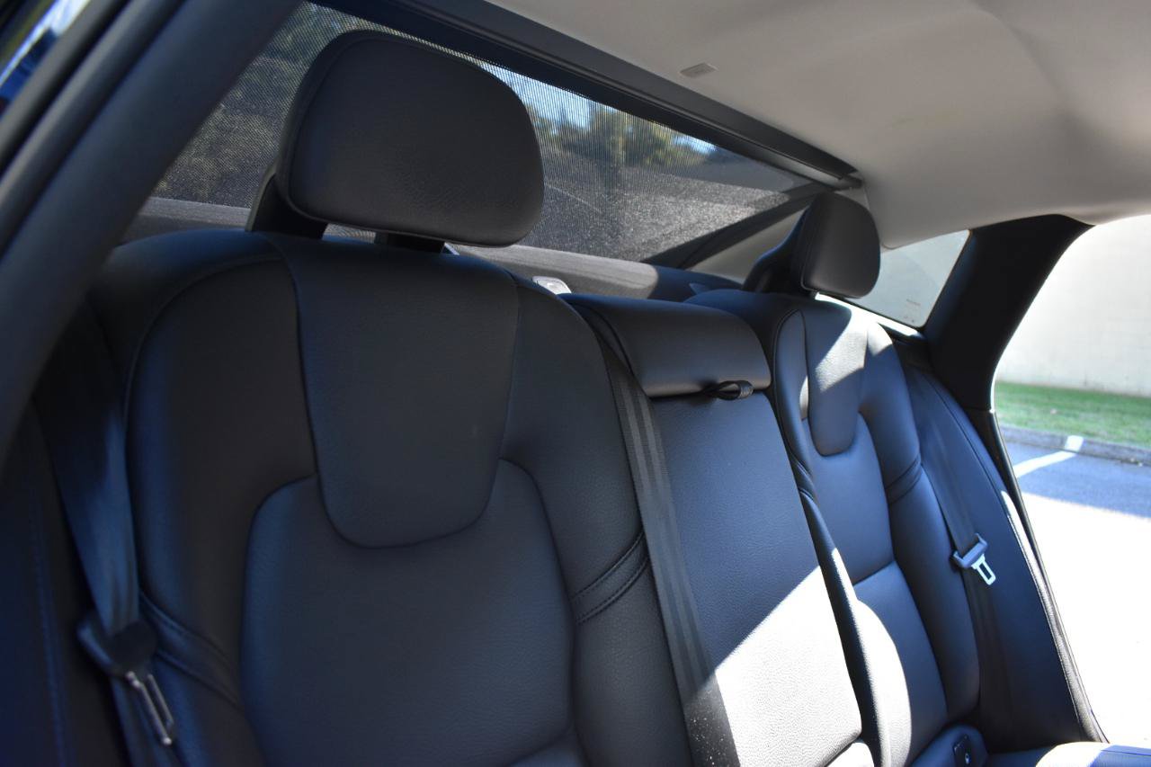 Used 2023 Volvo S90 B6 Plus AWD/4WD image 27