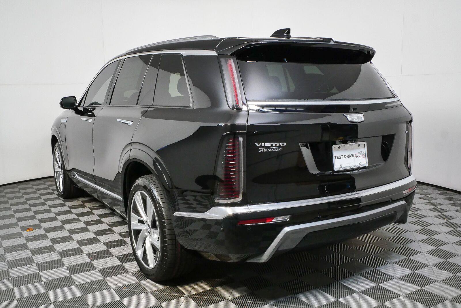 New 2027 Cadillac Vistiq Luxury AWD/4WD image 24
