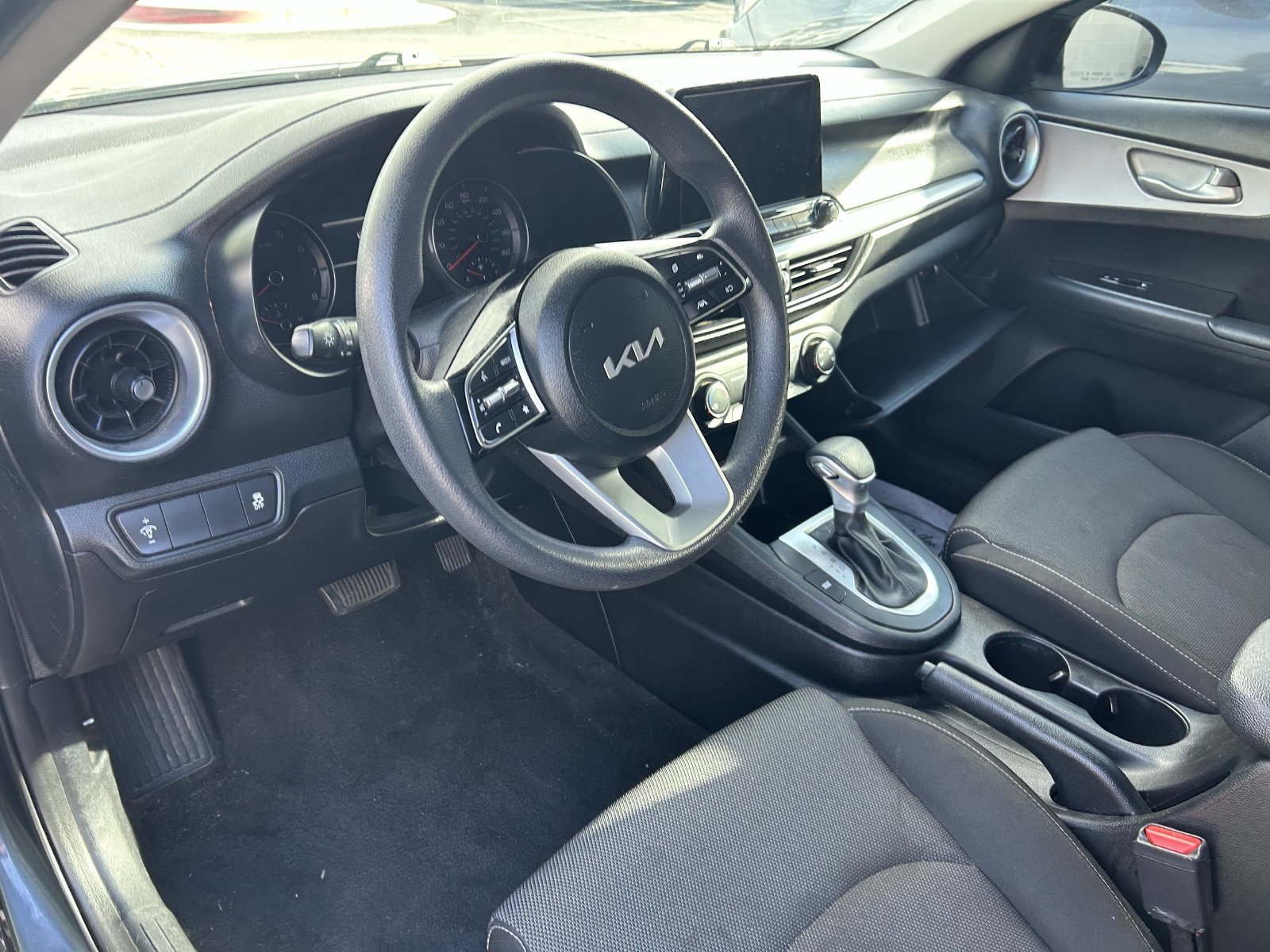 Used 2024 Kia Forte LX FWD image 13