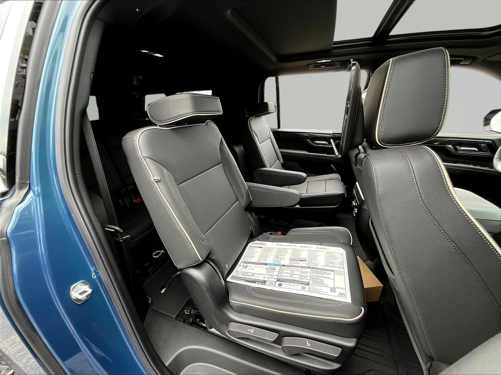 New 2026 GMC Yukon XL Elevation w/ Elevation Premium Package AWD/4WD image 20