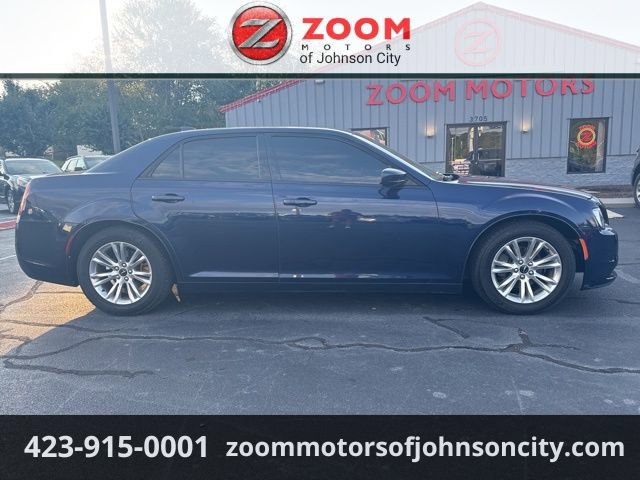 Used 2017 Chrysler 300 S image 1