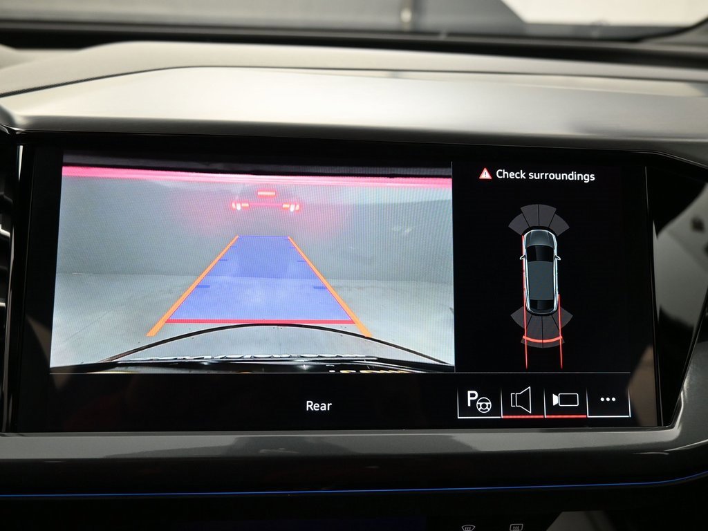 Used 2024 Audi Q4 e-tron Premium Plus w/ Premium Plus image 10