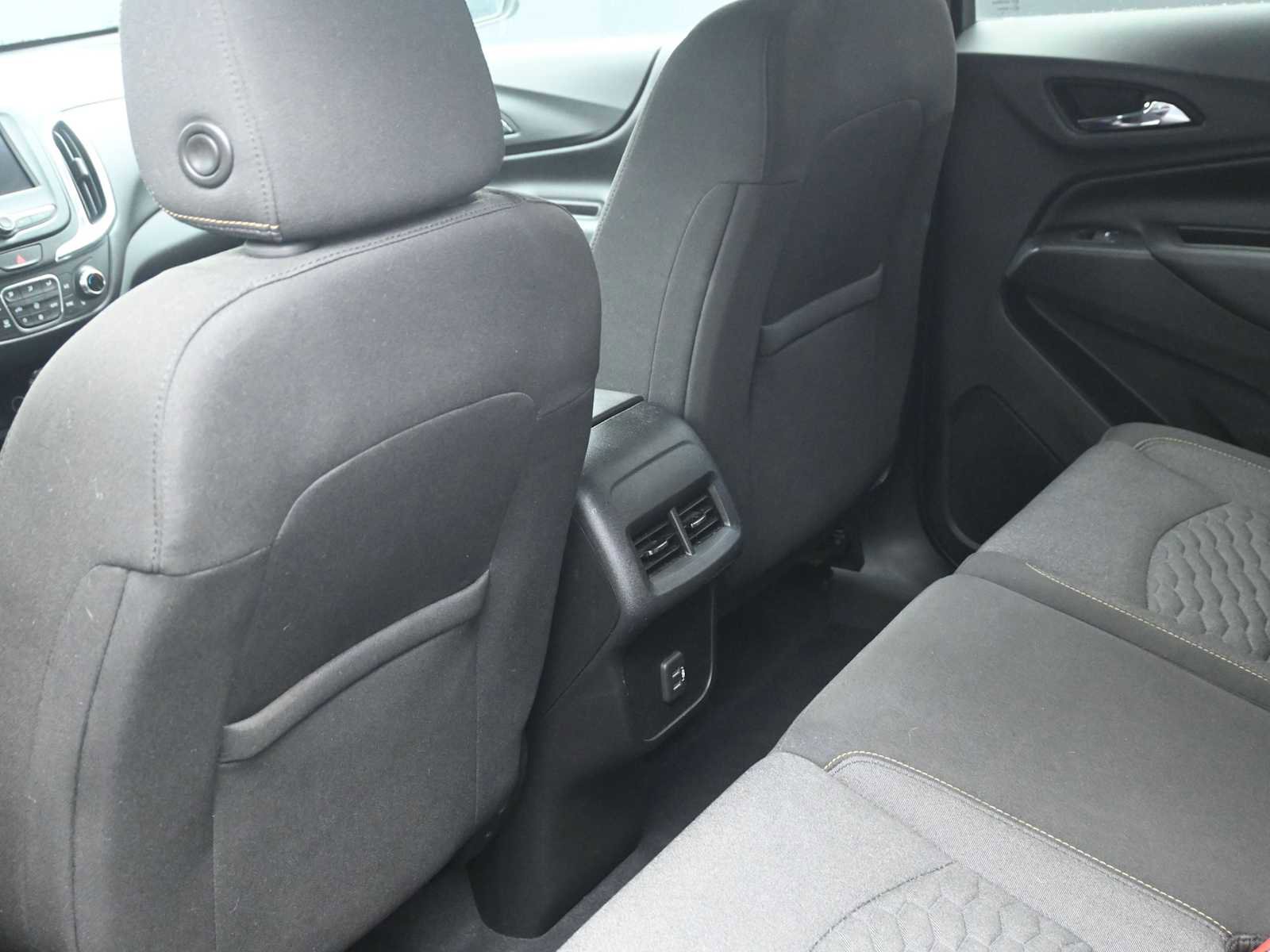 Used 2020 Chevrolet Equinox LT image 16