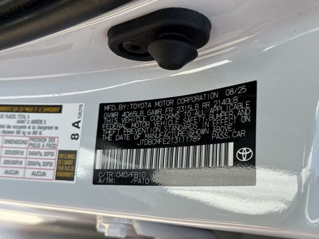 Used 2026 Toyota Corolla LE FWD image 33