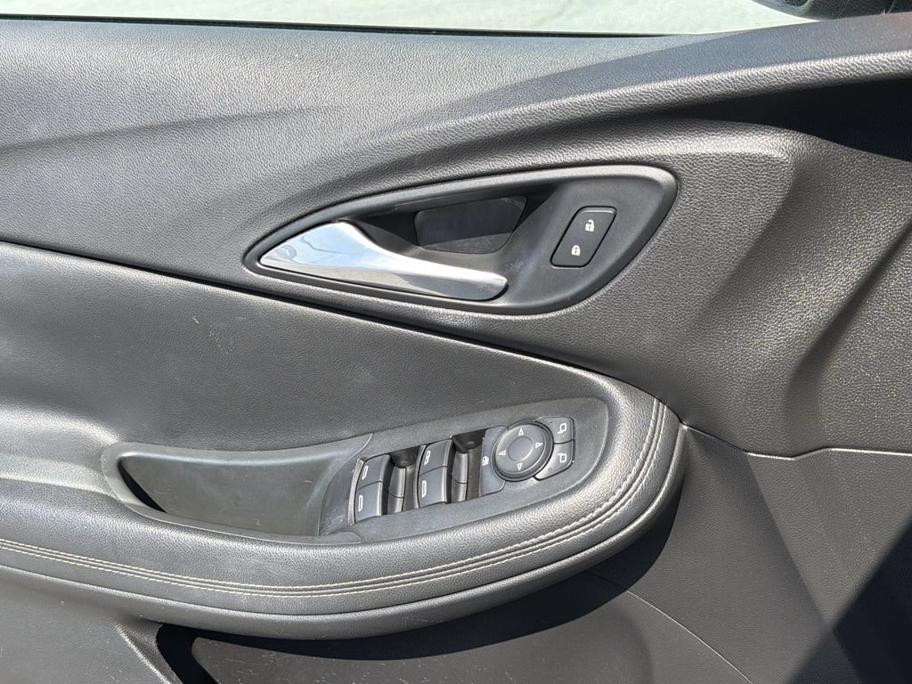 Used 2020 Buick Encore GX Select FWD image 27