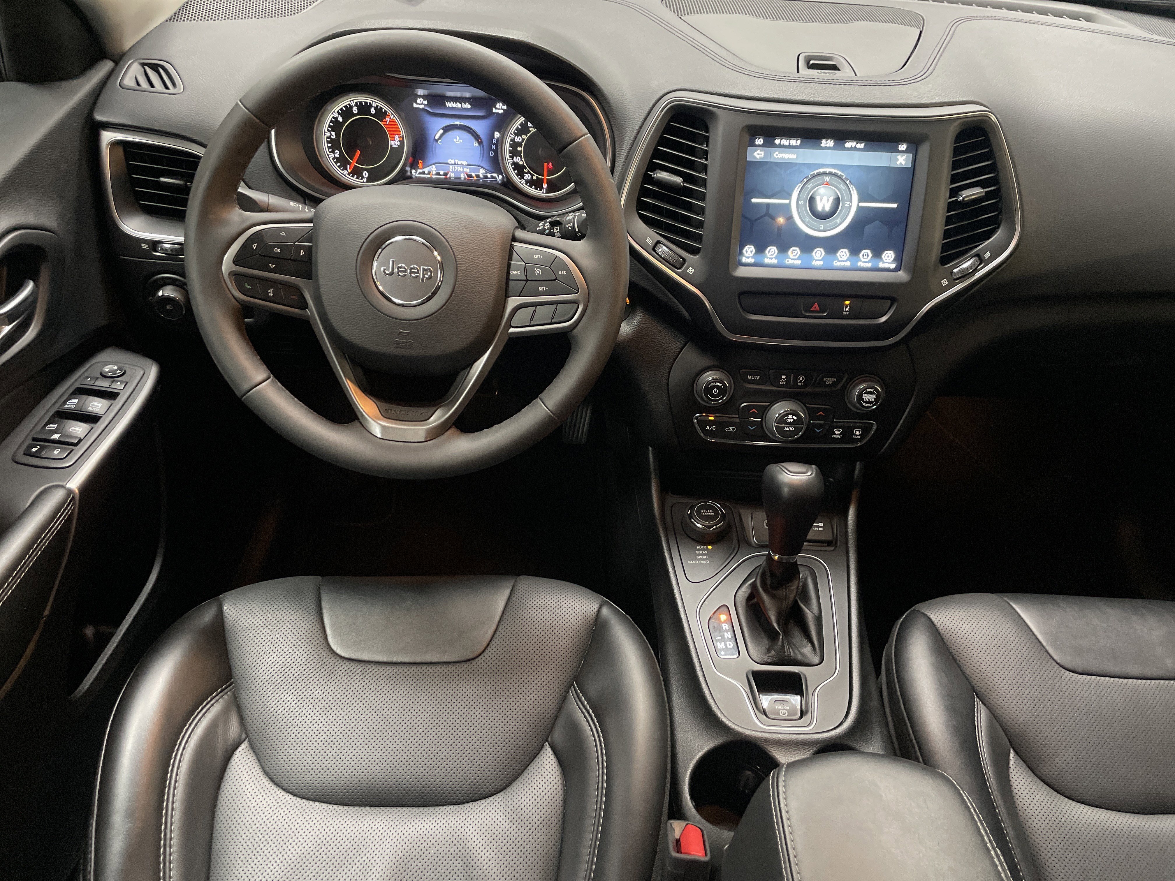 Used 2022 Jeep Cherokee Latitude Lux image 28
