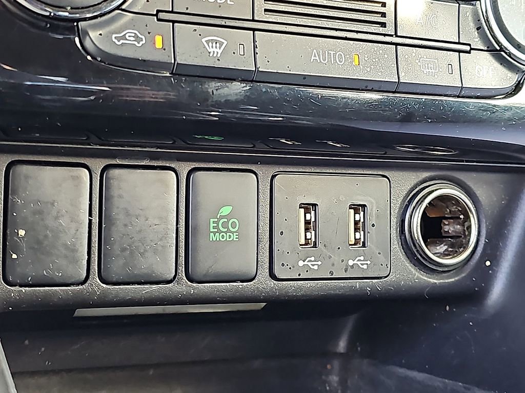 Used 2023 Mitsubishi Eclipse Cross LE image 23