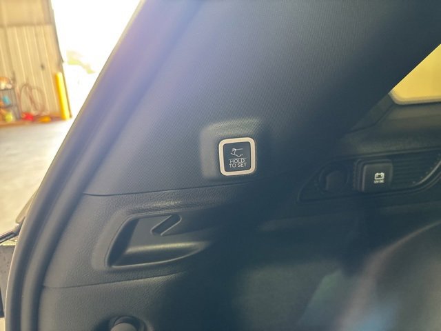 New 2025 Jeep Grand Cherokee Laredo X w/ Luxury Tech Group I image 9