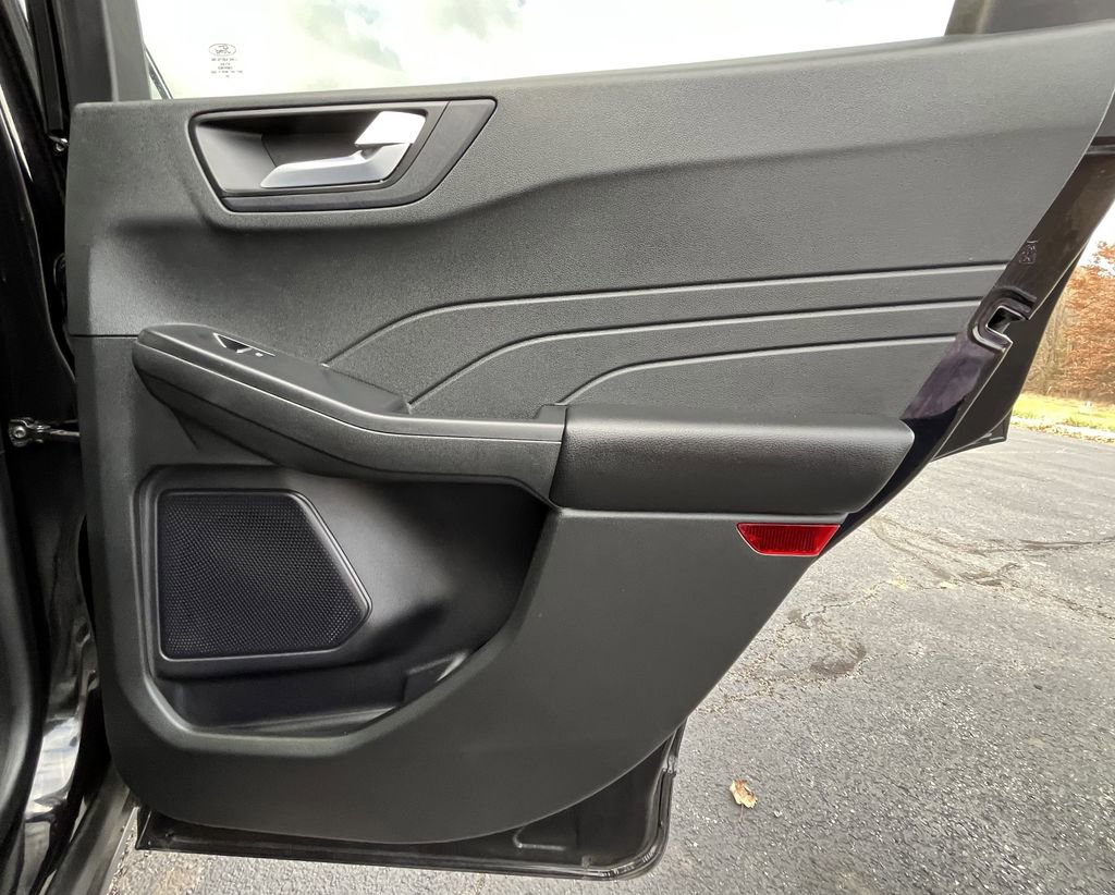 Used 2023 Ford Escape Platinum image 19