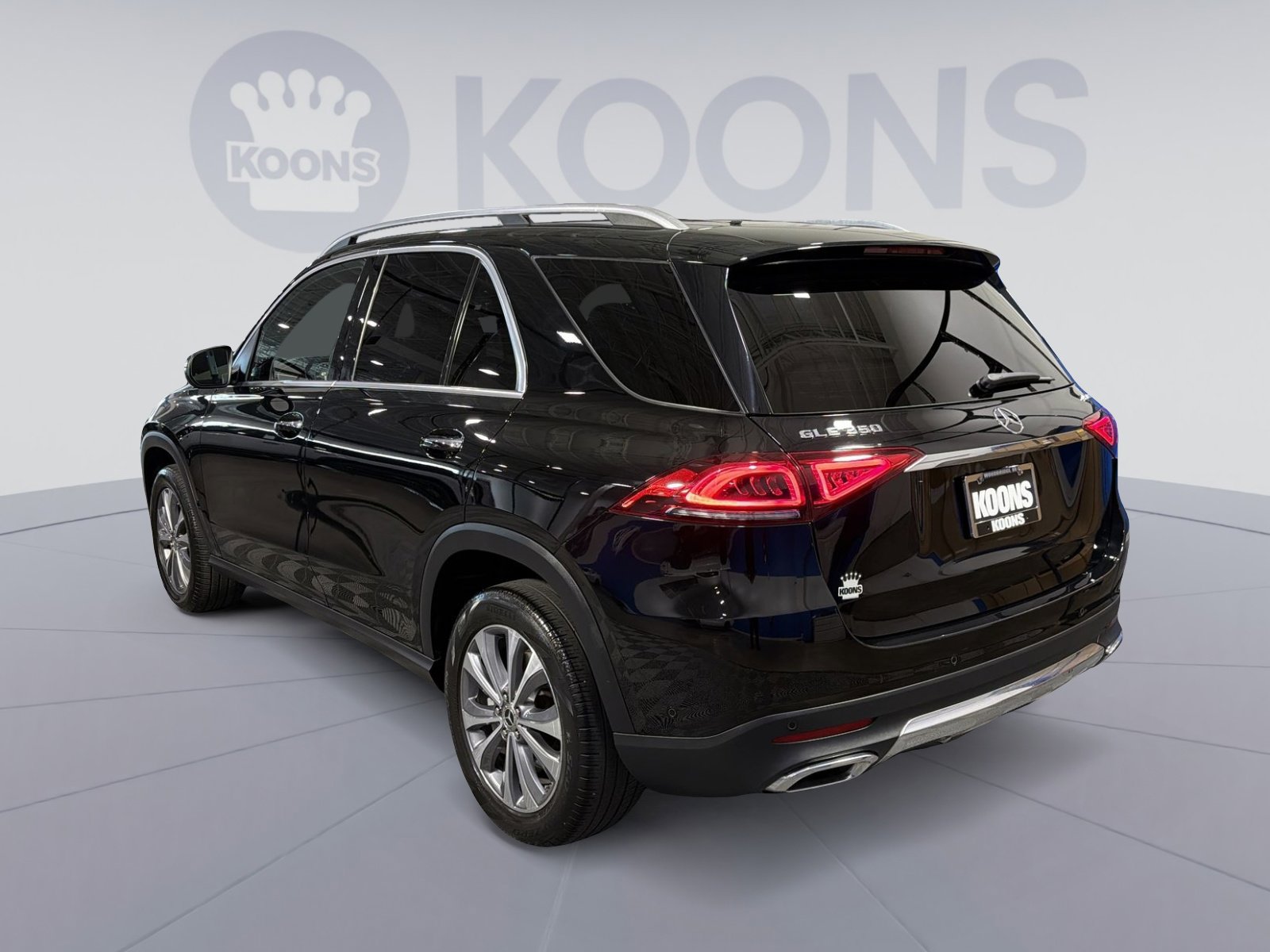 Used 2021 Mercedes-Benz GLE 350 4MATIC w/ Premium Package image 4