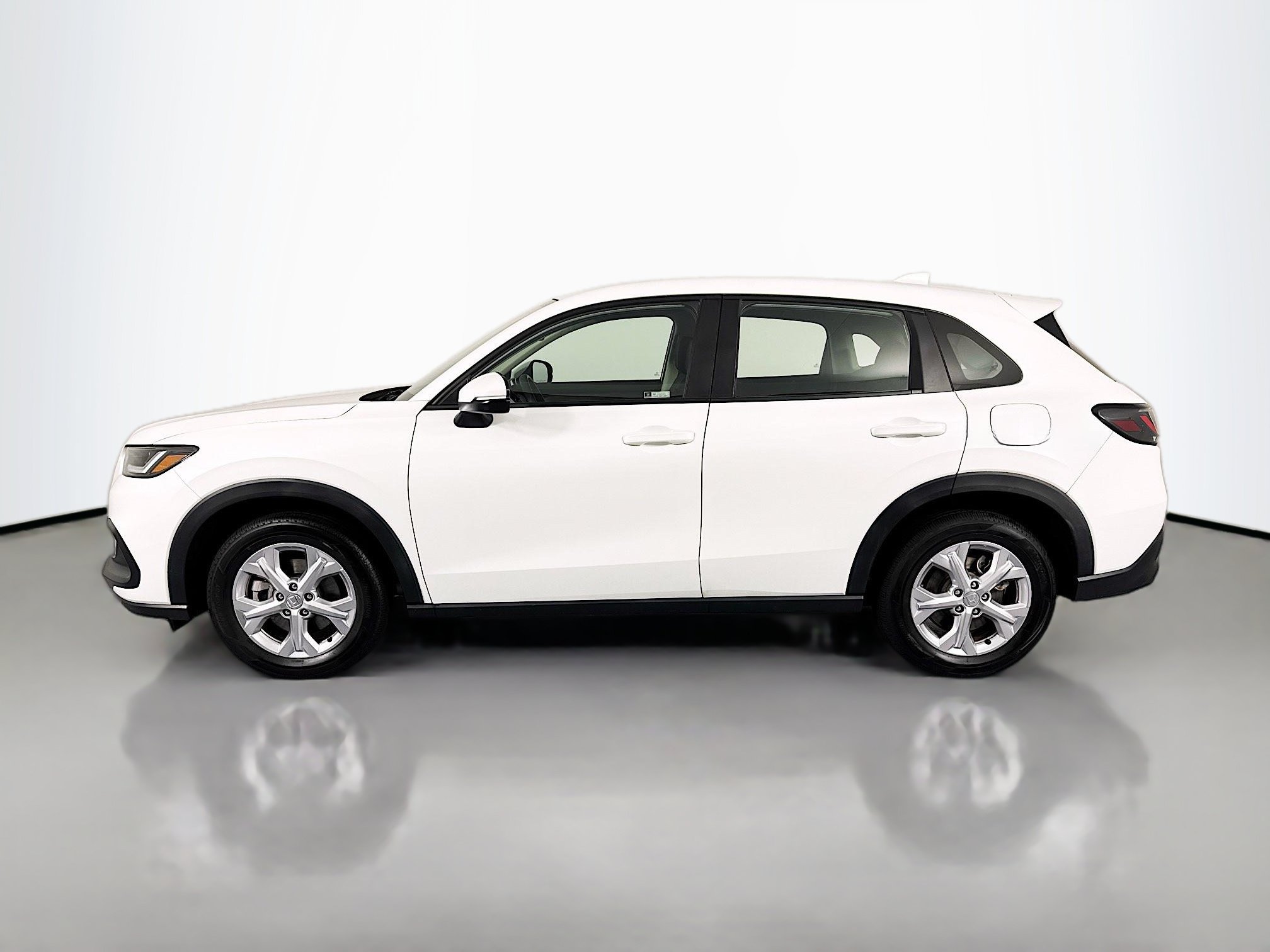 Certified 2023 Honda HR-V LX image 8