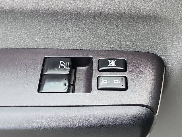 Used 2018 Nissan NV 1500 S image 14