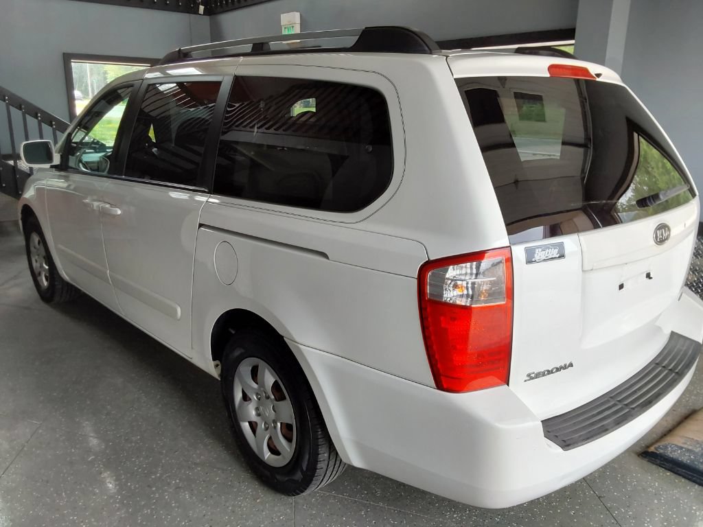 Used 2008 Kia Sedona LX FWD image 9