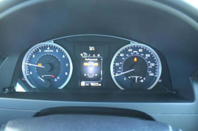 Used 2016 Toyota Camry XLE image 19